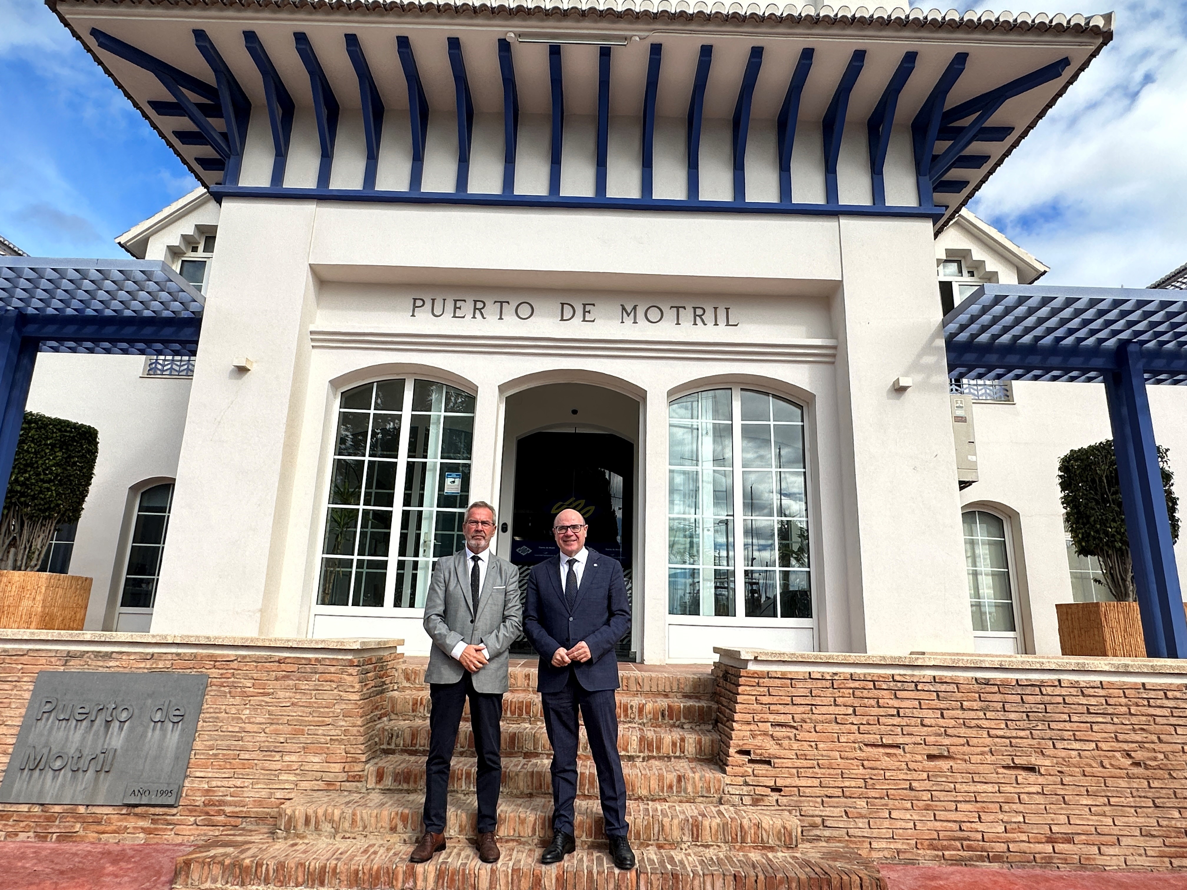 El rector de la Universidad de Granada se refiere al Puerto de Motril como “un - Noticia Puerto de Motril